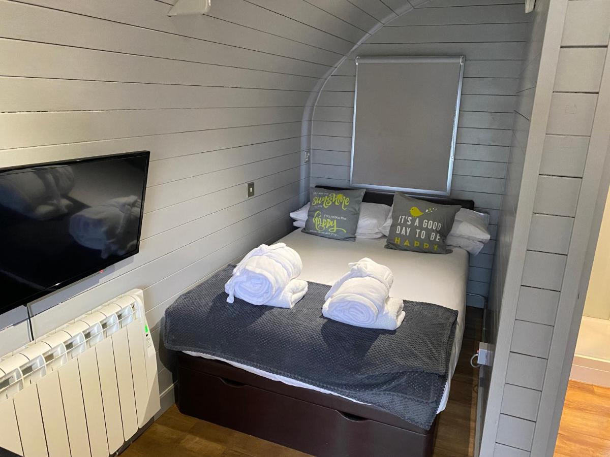 Highland Stays - Ben View Studio Pod & Jacuzzi Bath Fort William Exteriör bild